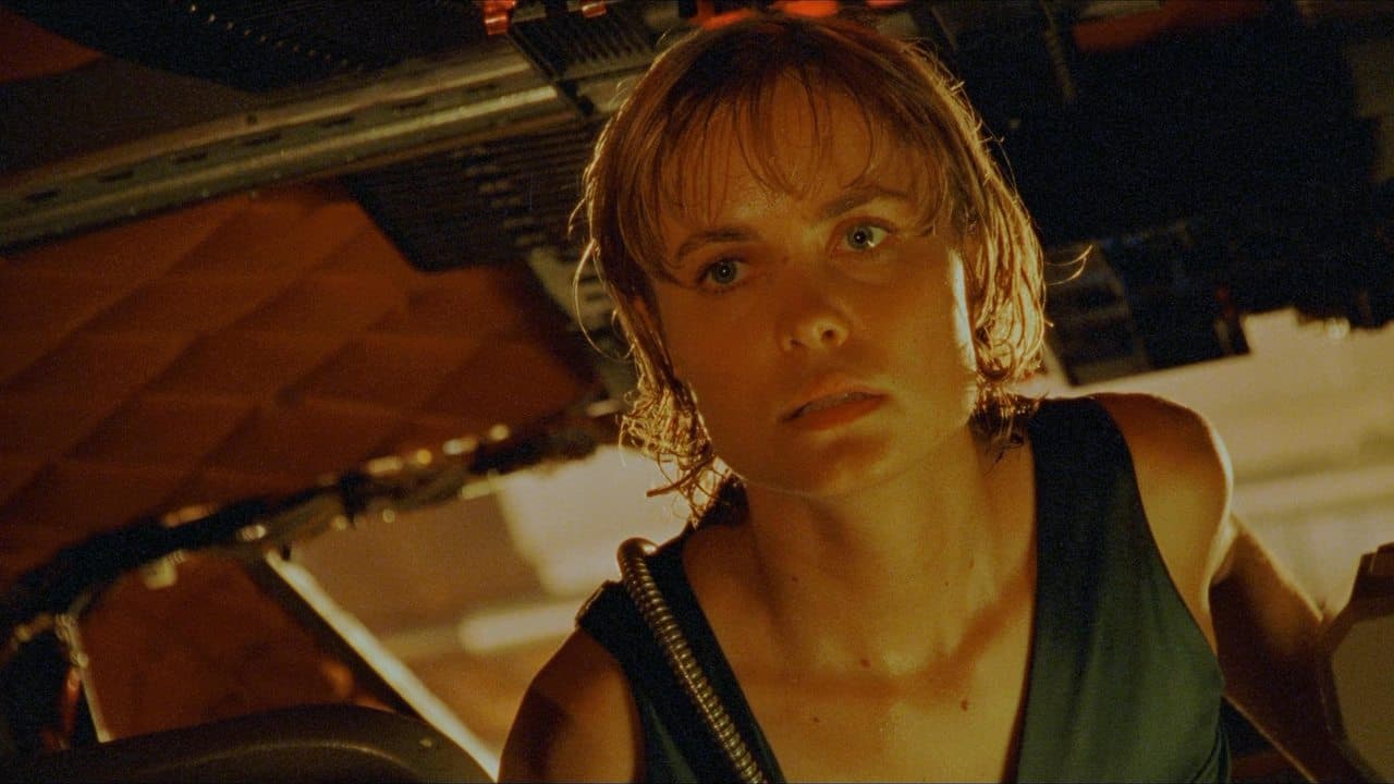Pitch Black (2000) backdrop