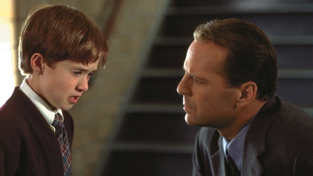 The Sixth Sense (1999) backdrop