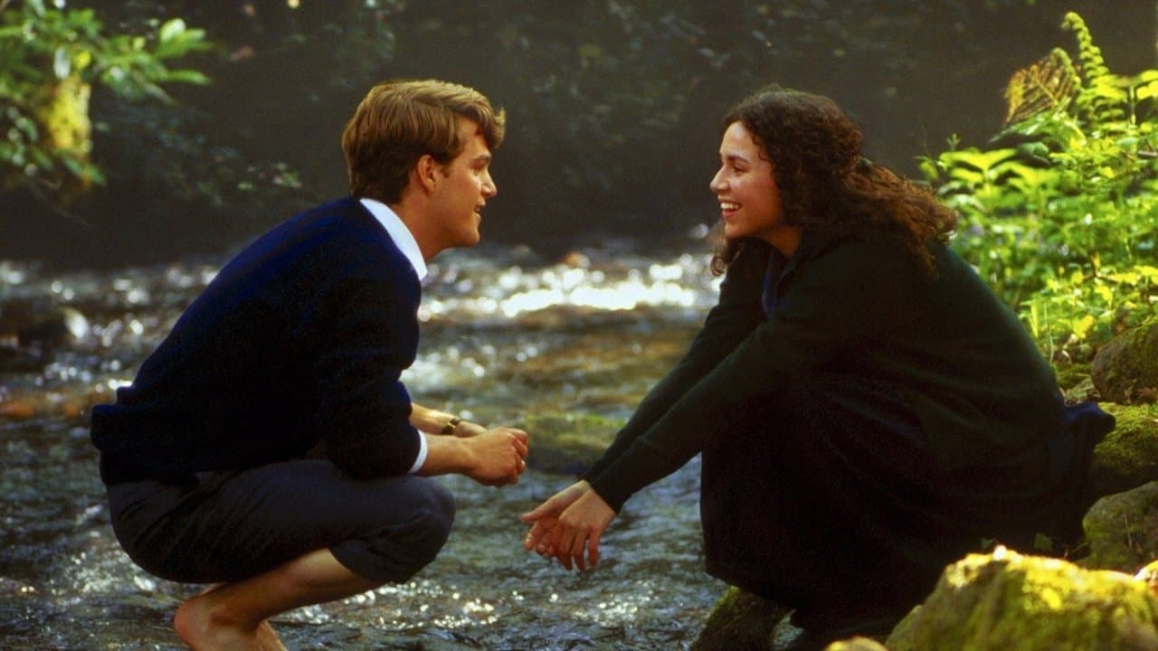 Circle of Friends (1995) backdrop