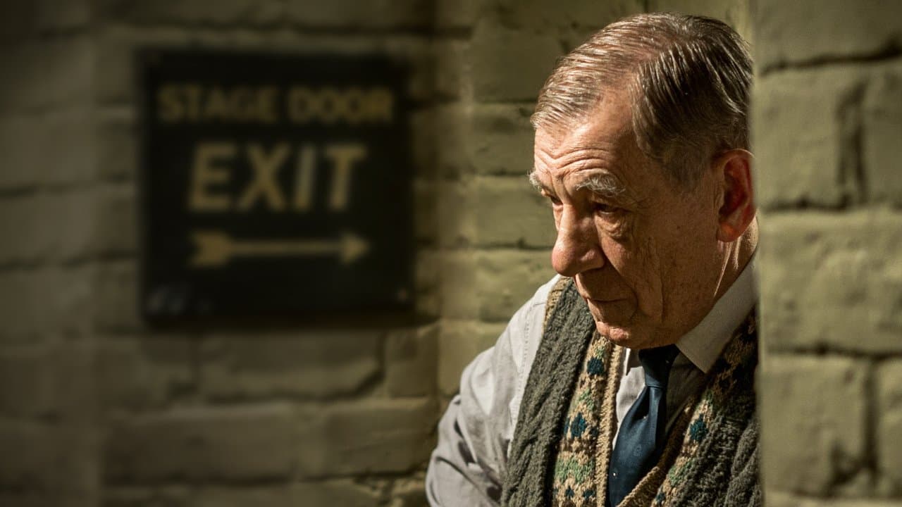 The Dresser (2015) backdrop