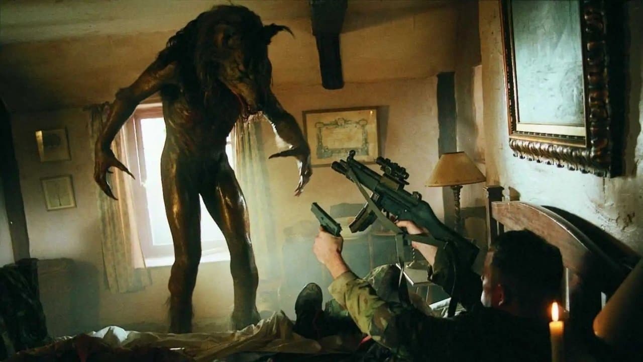 Dog Soldiers (2002) backdrop