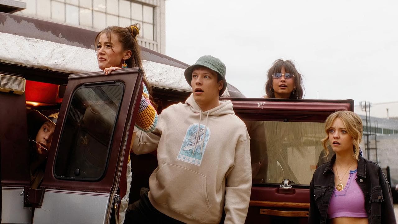 #AMFAD: All My Friends Are Dead (2024) backdrop