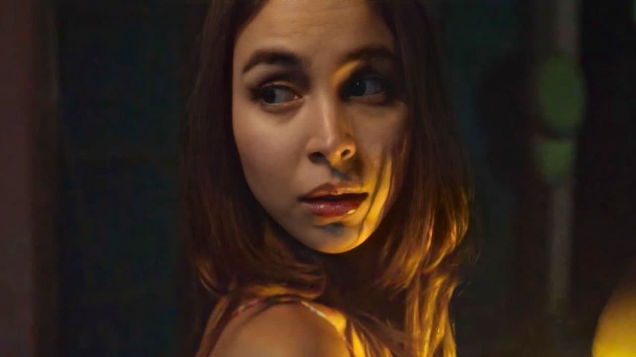 Bahay na Pula (2022) backdrop