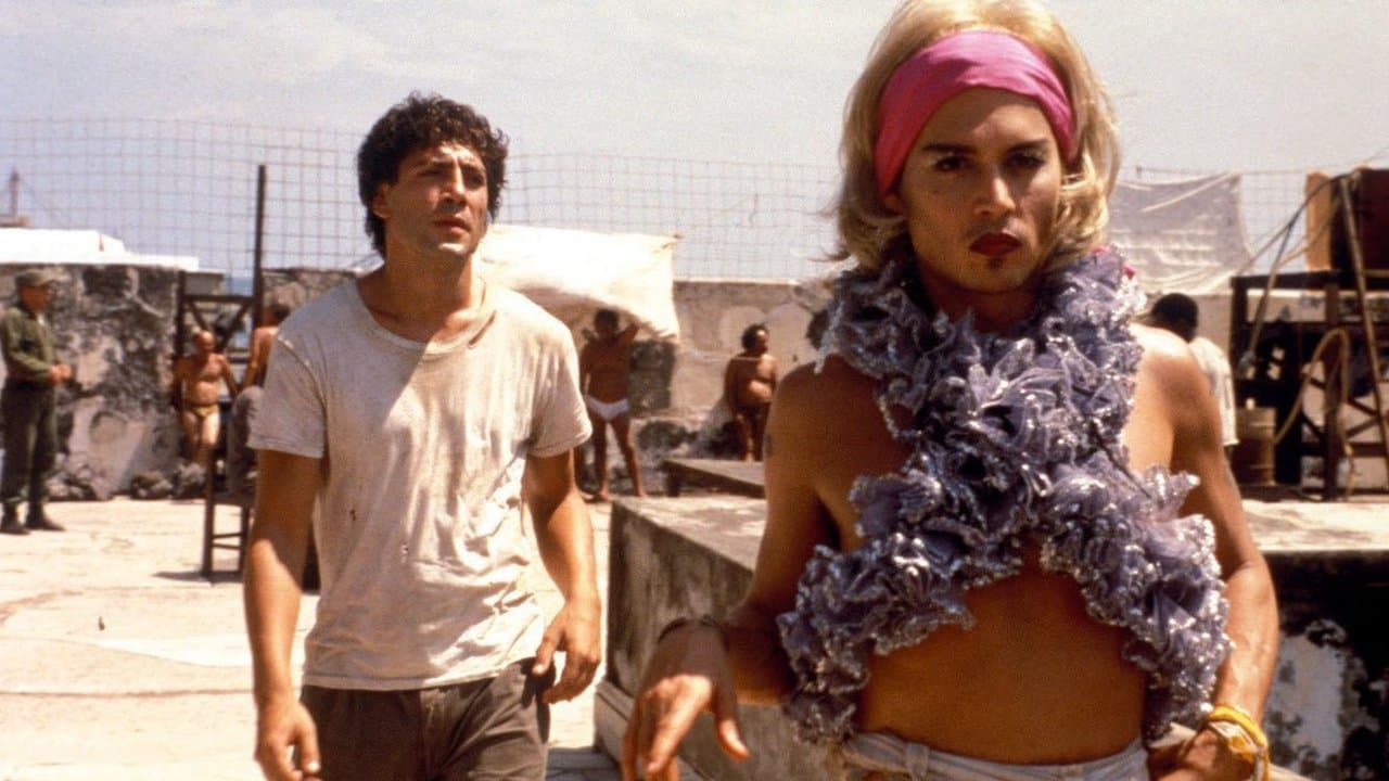 Before Night Falls (2000) backdrop