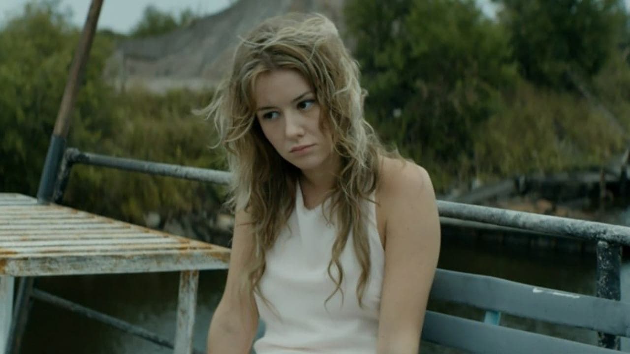 Dark Water (2017) backdrop