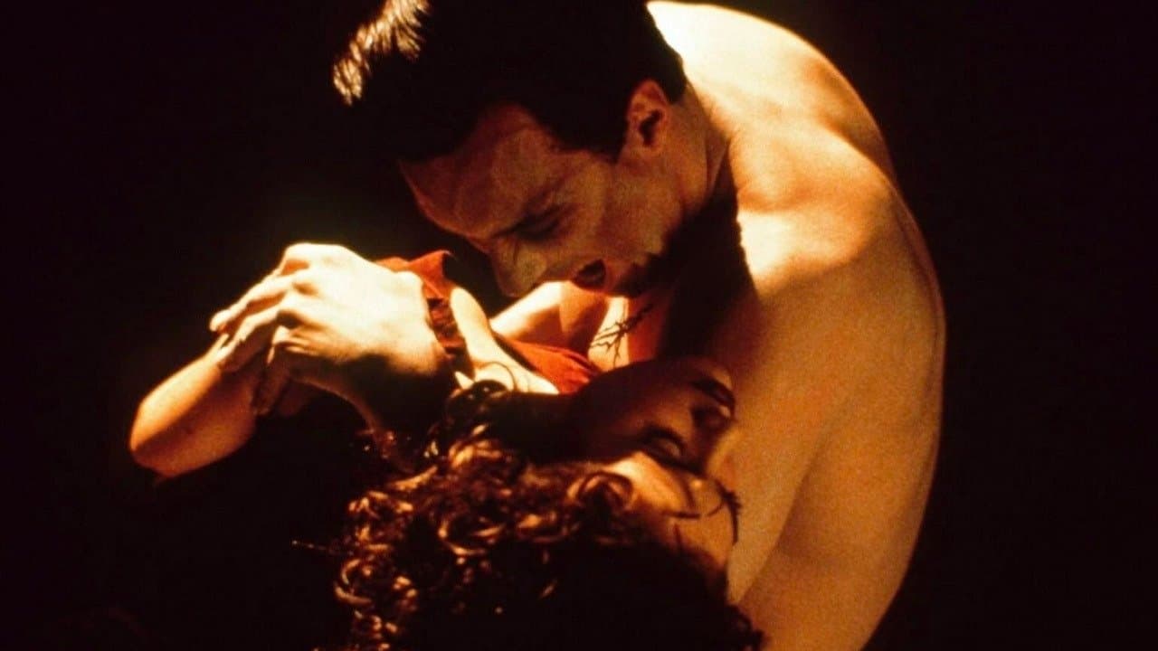 Embrace of the Vampire (1995) backdrop