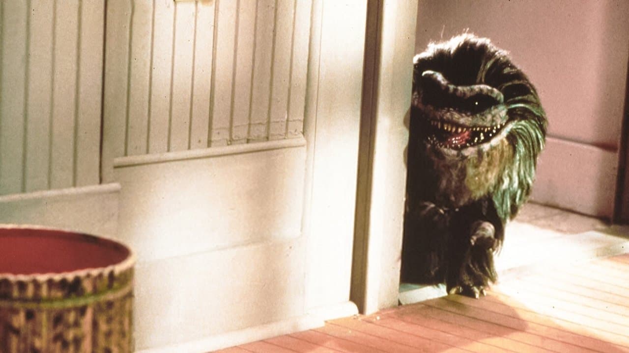 Critters 2 (1988) backdrop