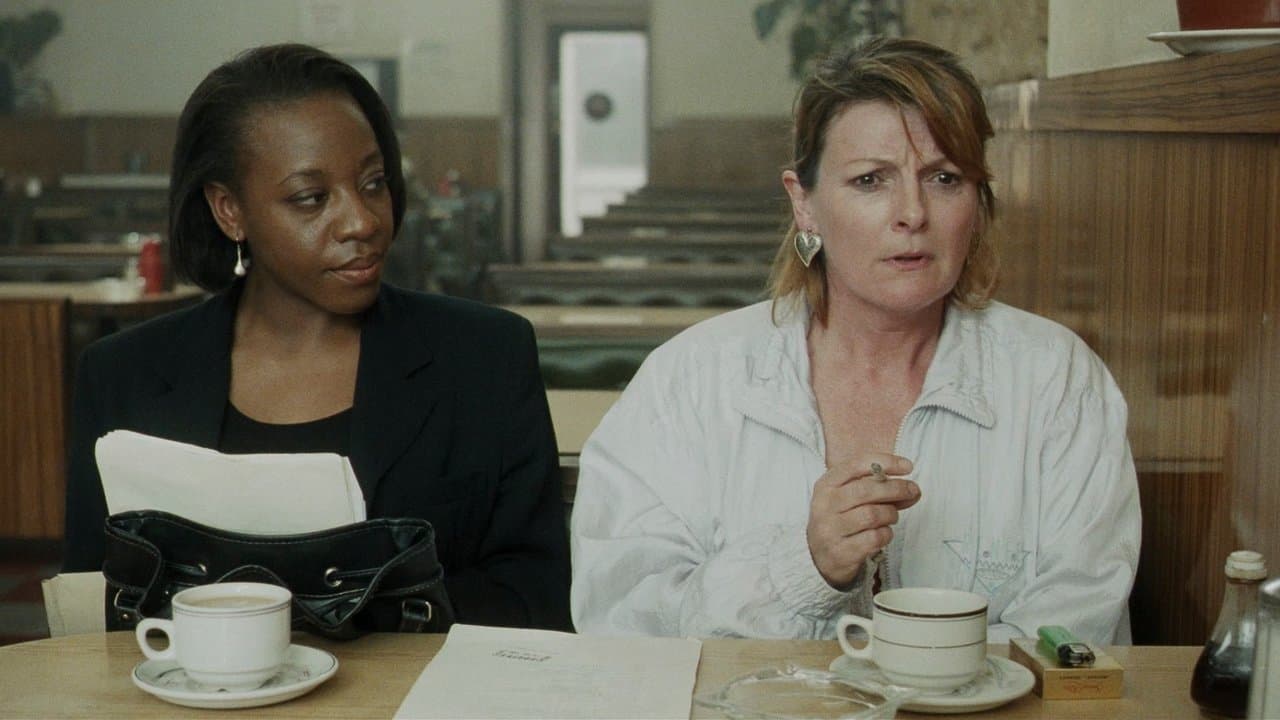 Secrets & Lies (1996) backdrop