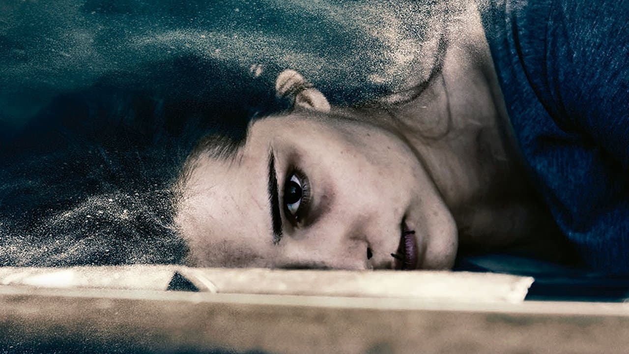 Carga (2018) backdrop