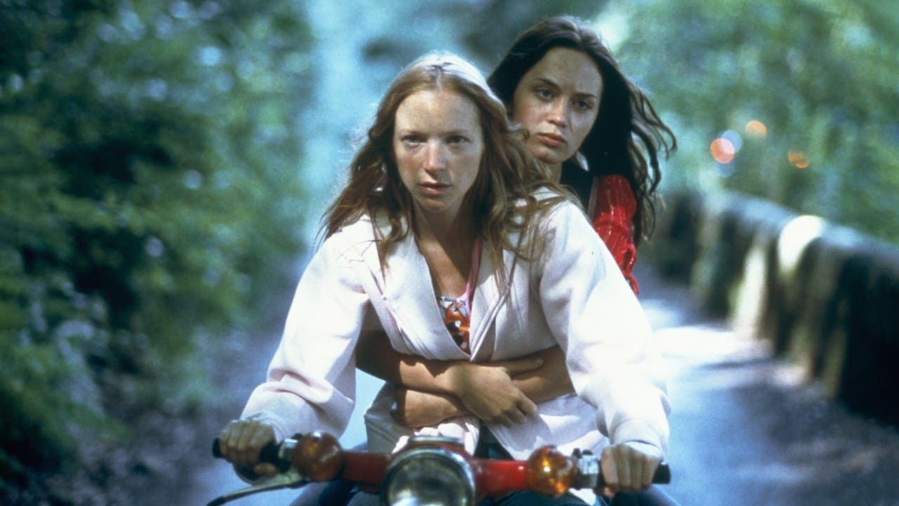 My Summer of Love (2004) backdrop