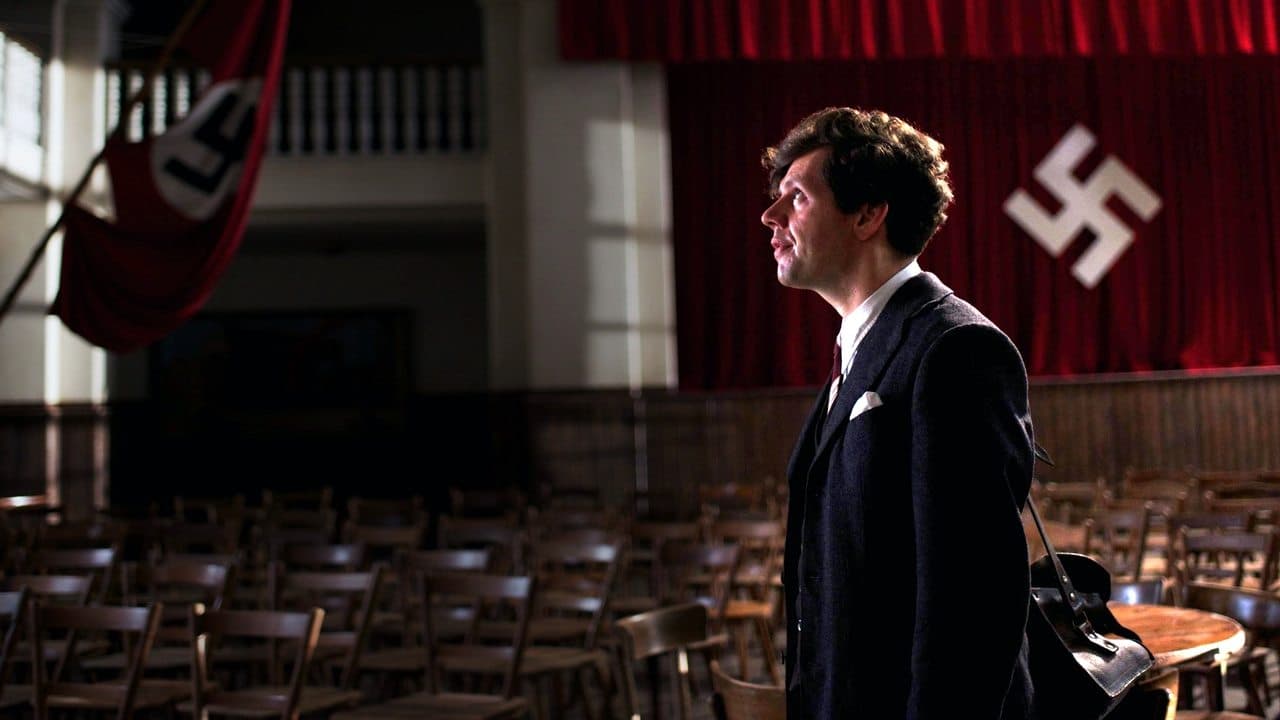 13 Minutes (2015) backdrop